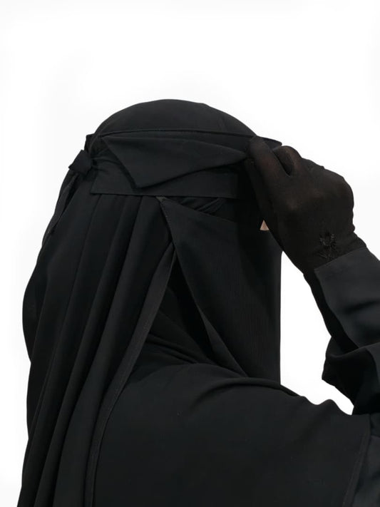 طقم كرانيش ( نقاب تندة مقوي + طرحة كرانيش )